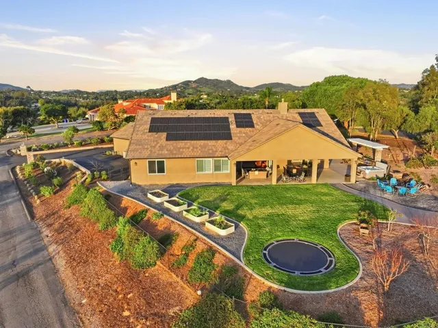 $1,498,747 | 2263 Corner Creek Lane, Fallbrook, CA 92028