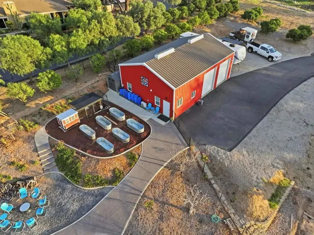 $1,498,747 | 2263 Corner Creek Lane, Fallbrook, CA 92028