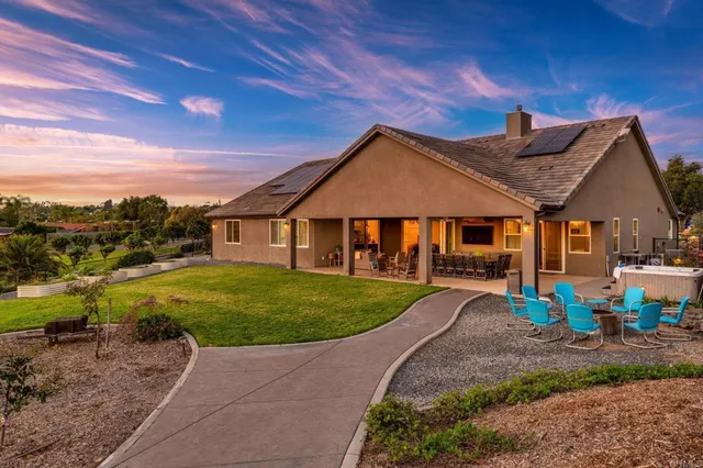 $1,498,747 | 2263 Corner Creek Lane, Fallbrook, CA 92028