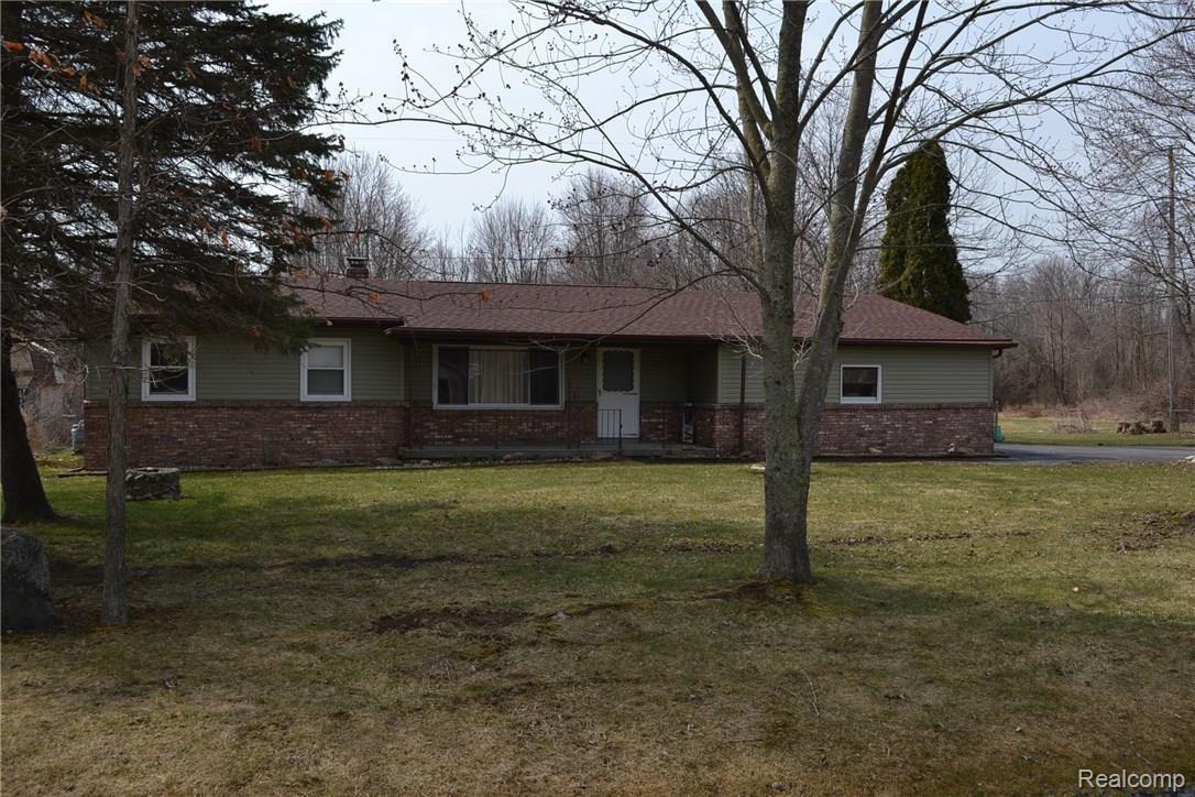 7233 Calkins Road Flint, MI 48532 - Photo 43 of 53 DSC_0161.JPG
