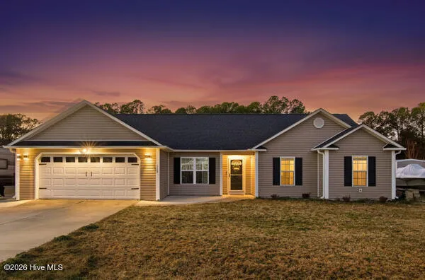 $305,000 | 113 Cherry Grove Drive, Richlands, NC 28574