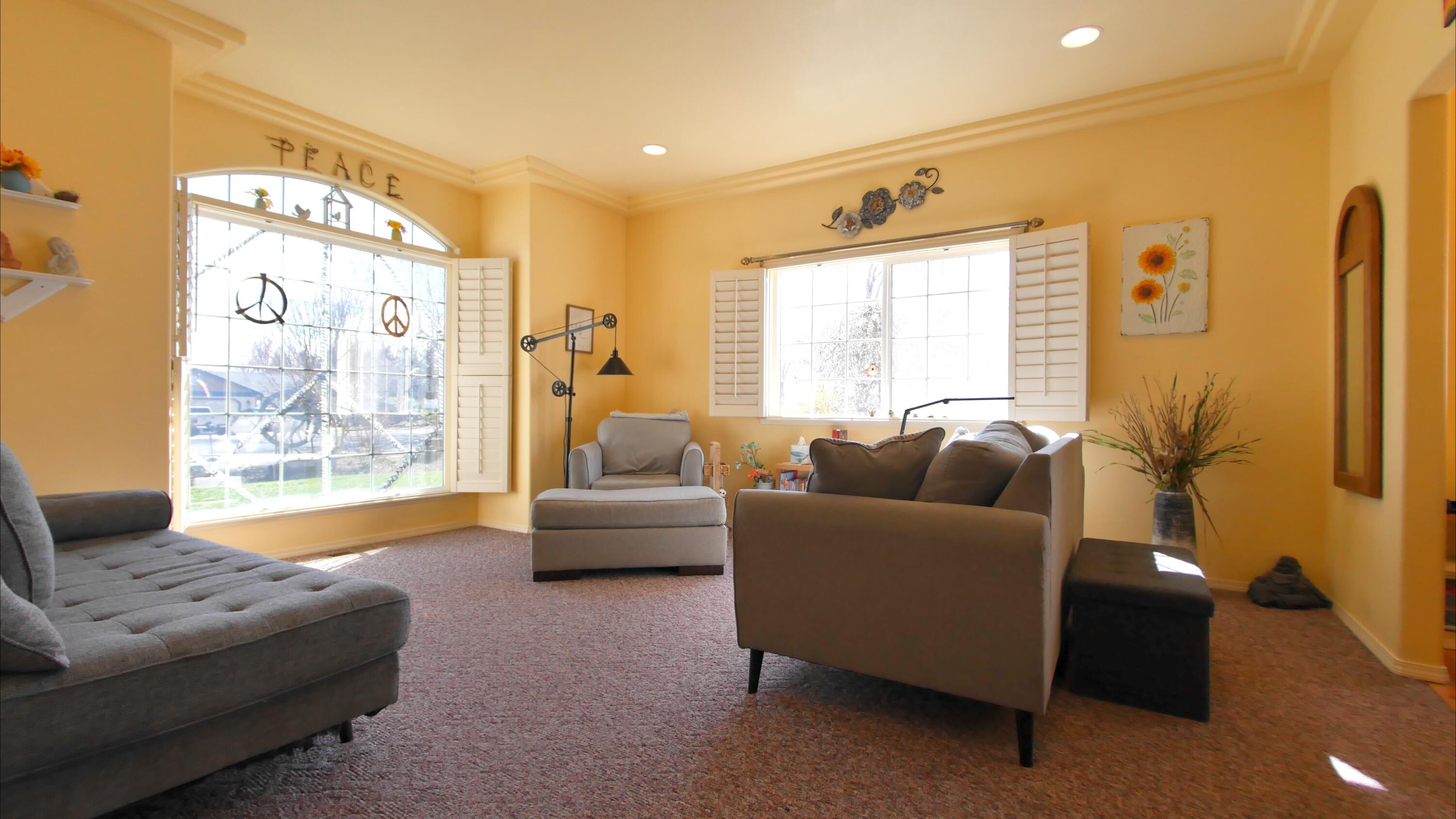 3800 Hilsinger Road Phoenix, OR 97535 - Photo 8 of 30 a living room with furniture and a large window