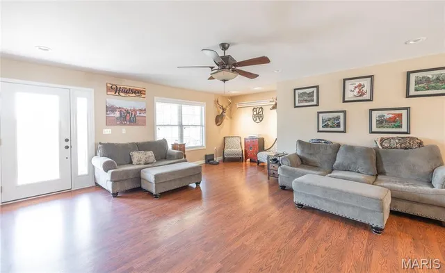 $649,900 | 20665 Private Road 4361, Cook Sta, MO 65449