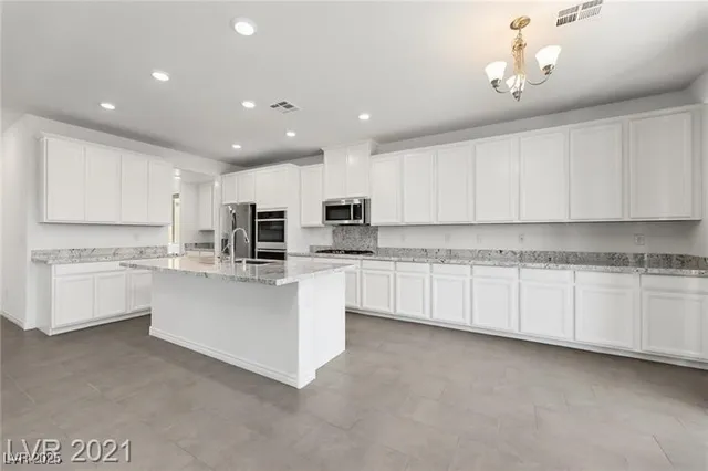 $3,194 | 12333 Silvana Street, Las Vegas, NV 89141