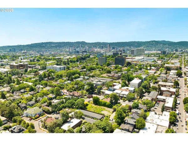 $650,000 | 2226 Northeast Weidler Street, Portland, OR 97232
