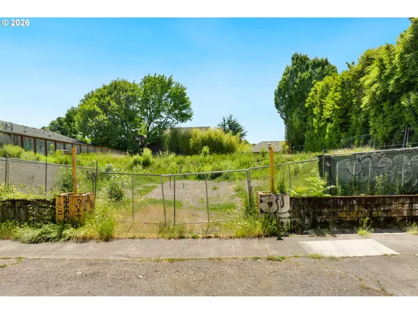 $650,000 | 2226 Northeast Weidler Street, Portland, OR 97232