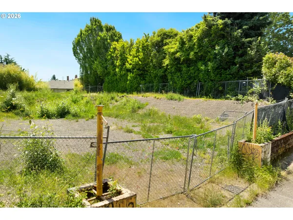 $650,000 | 2226 Northeast Weidler Street, Portland, OR 97232