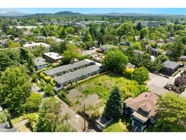 $650,000 | 2226 Northeast Weidler Street, Portland, OR 97232