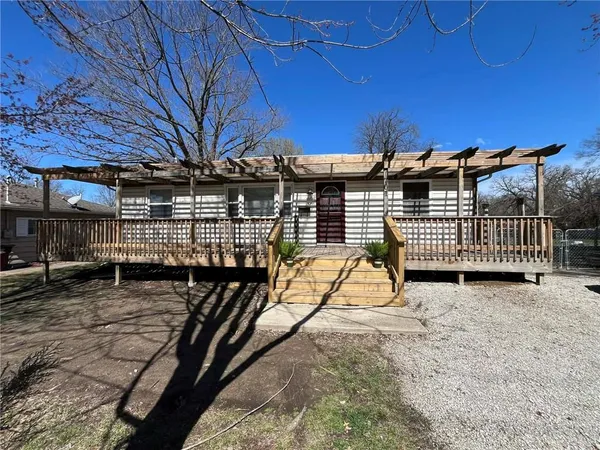 $169,500 | 701 West Ohio Street, Clinton, MO 64735