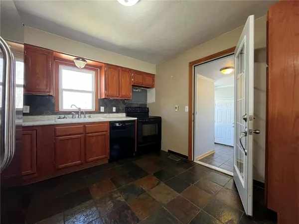 $169,500 | 701 West Ohio Street, Clinton, MO 64735