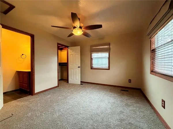 $169,500 | 701 West Ohio Street, Clinton, MO 64735