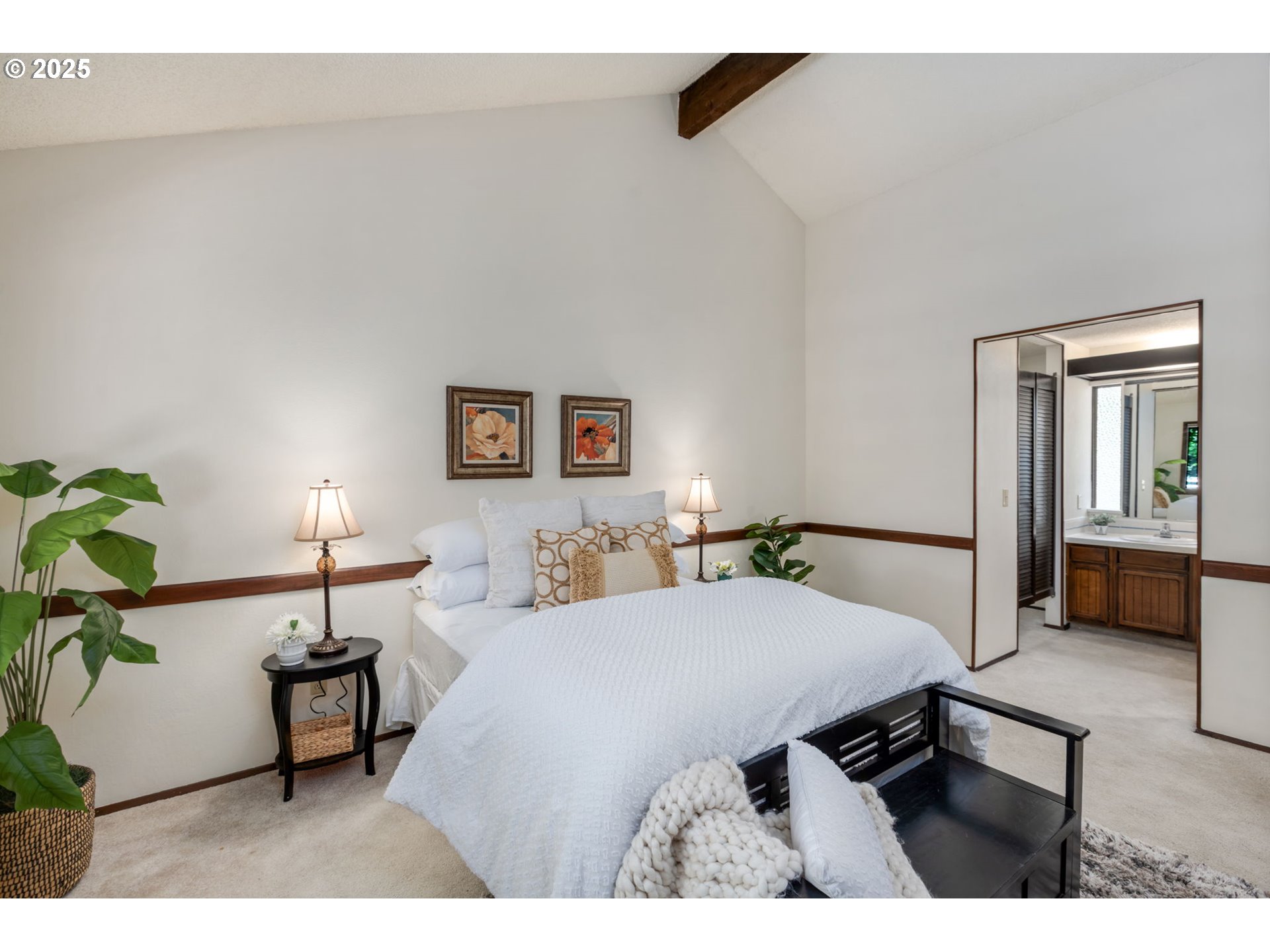 9825 Southwest Quail Post Road Portland, OR 97219 - Photo 13 of 35 Bedroom, Owner's Suite