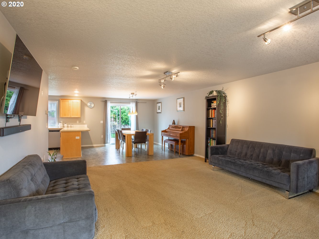 2406 North Heron Drive Ridgefield, WA 98642 - Photo 3 of 23 Gallery Image 3