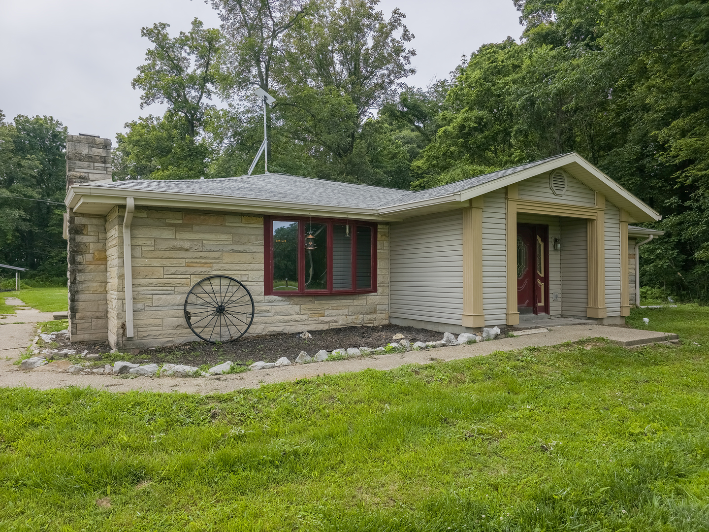 4657 Bridgeport Road Bridgeport, IL 62417 - Photo 16 of 32