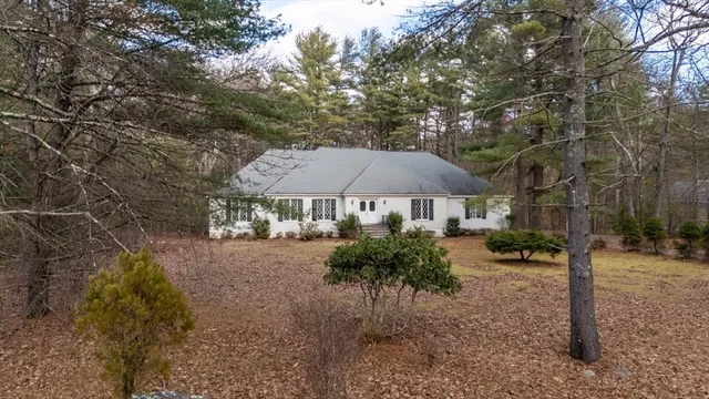 $900,000 | 16 Anglewood Lane, North Reading, MA 01864
