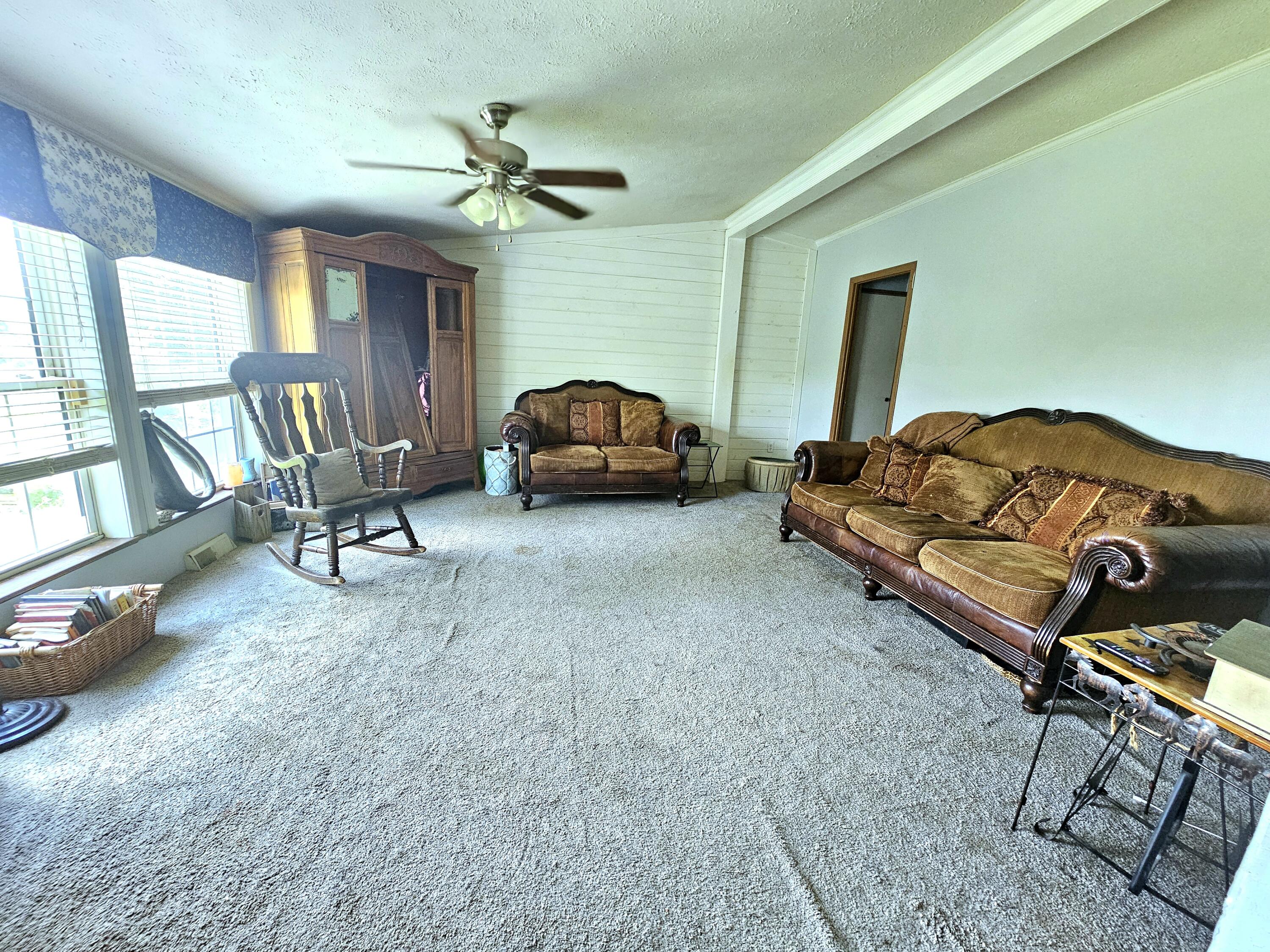 16868 Cedar Road Phillipsburg, MO 65722 - Photo 9 of 11 2nd living area