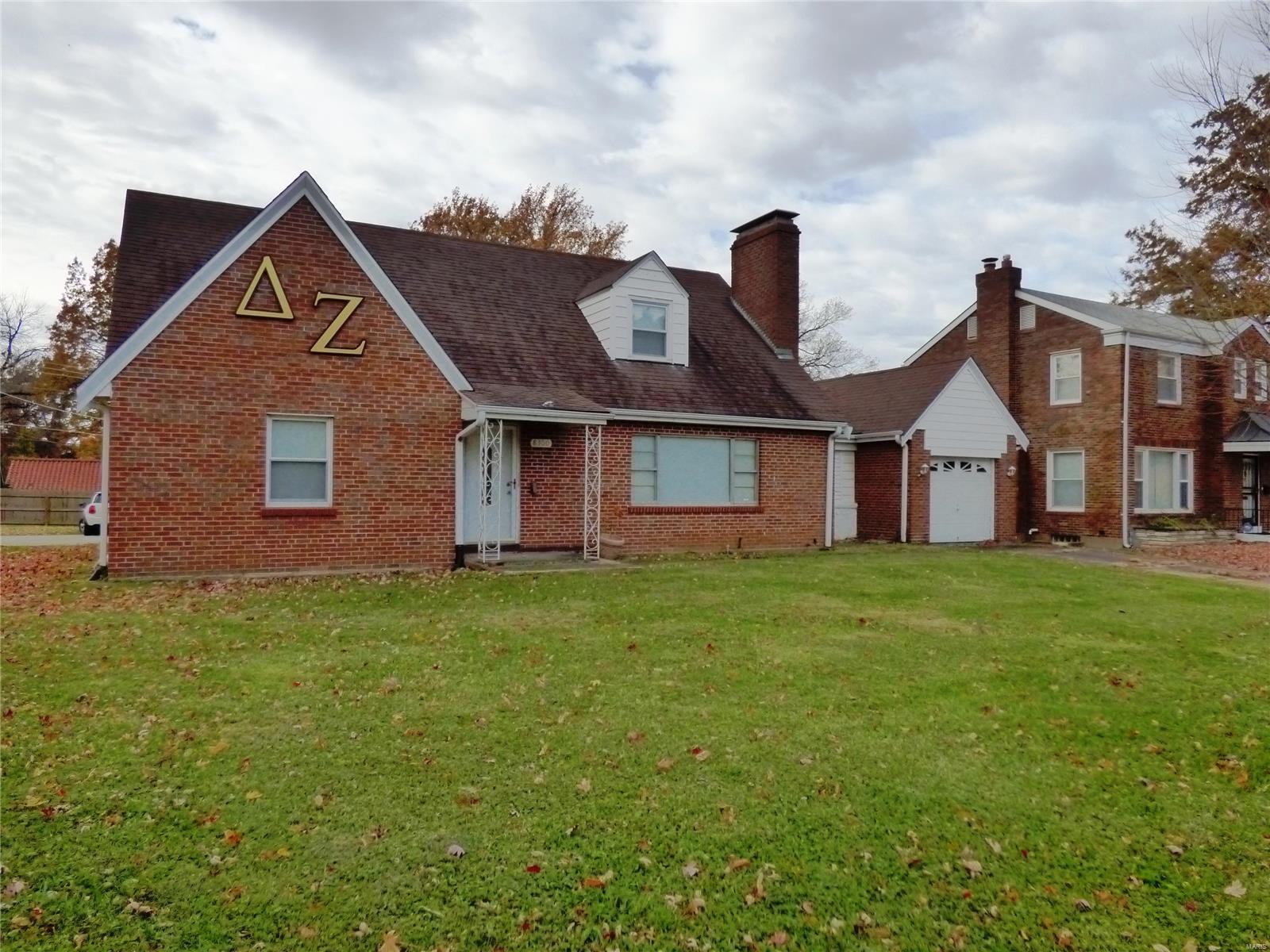 8300 Natural Bridge Road St. Louis, MO 63121 - Photo 1 of 22
