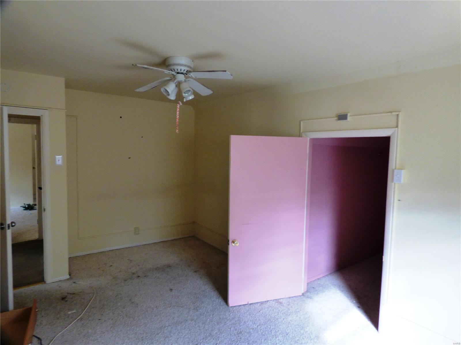 8300 Natural Bridge Road St. Louis, MO 63121 - Photo 15 of 22