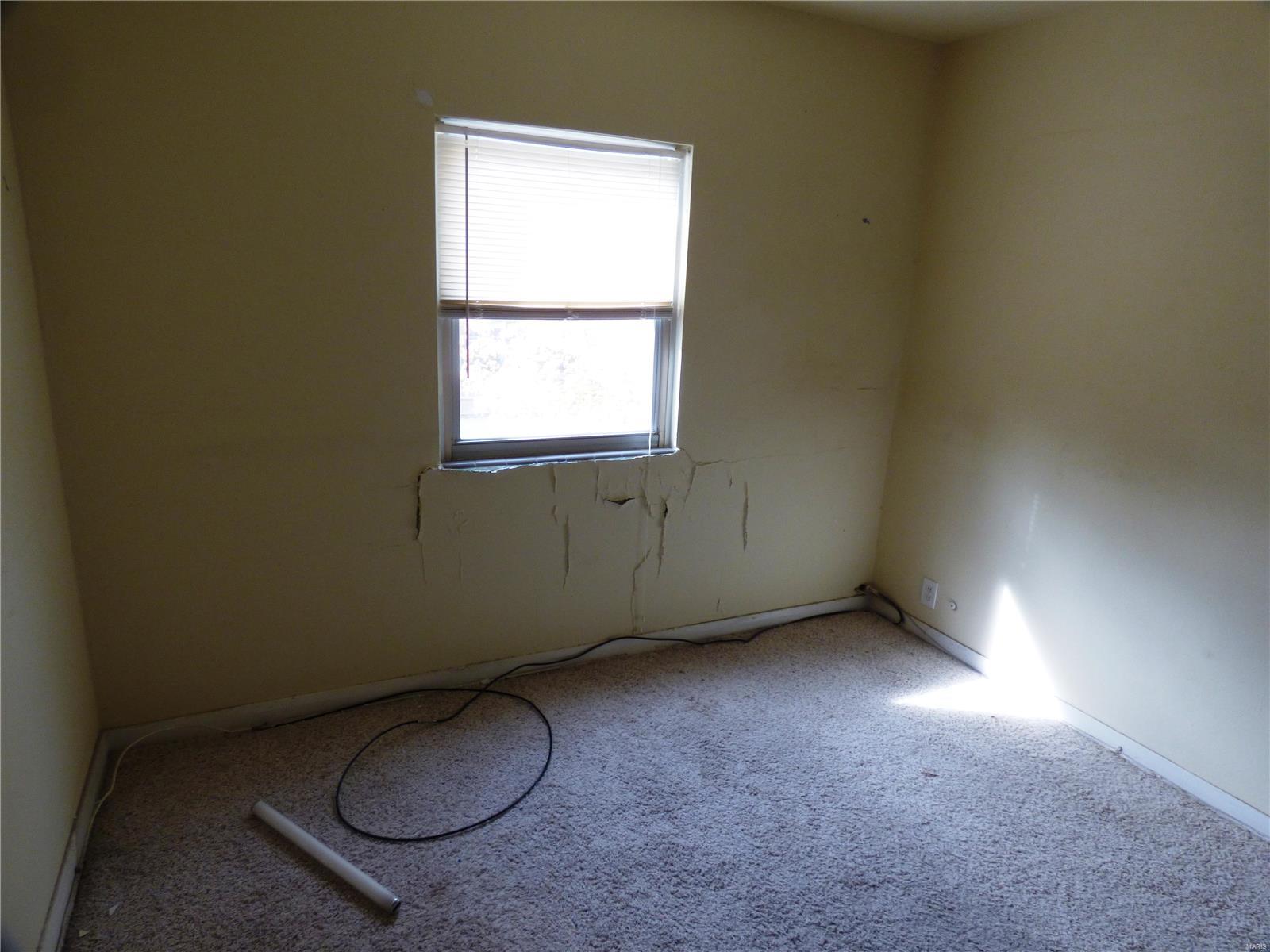 8300 Natural Bridge Road St. Louis, MO 63121 - Photo 16 of 22