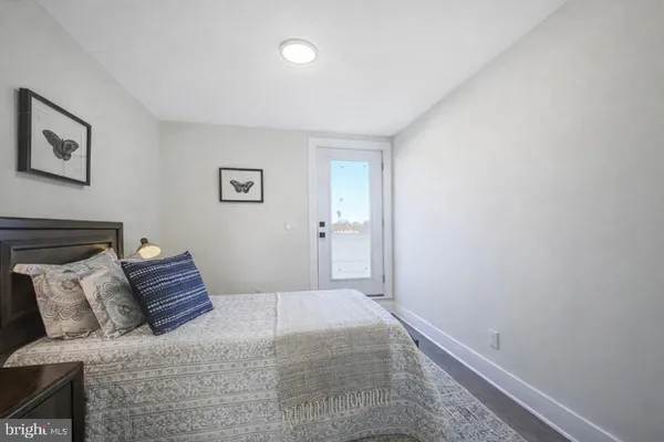 $4,395 | 3552 Warder Street Northwest, Unit 2, Washington, DC 20010