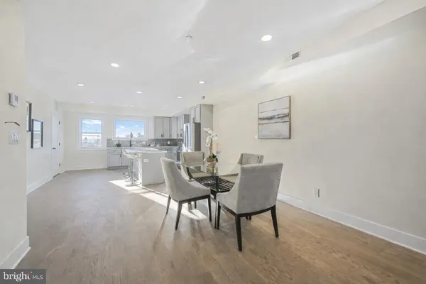 $4,395 | 3552 Warder Street Northwest, Unit 2, Washington, DC 20010