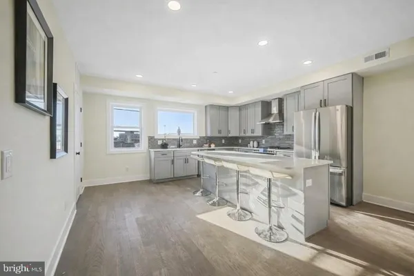 $4,395 | 3552 Warder Street Northwest, Unit 2, Washington, DC 20010