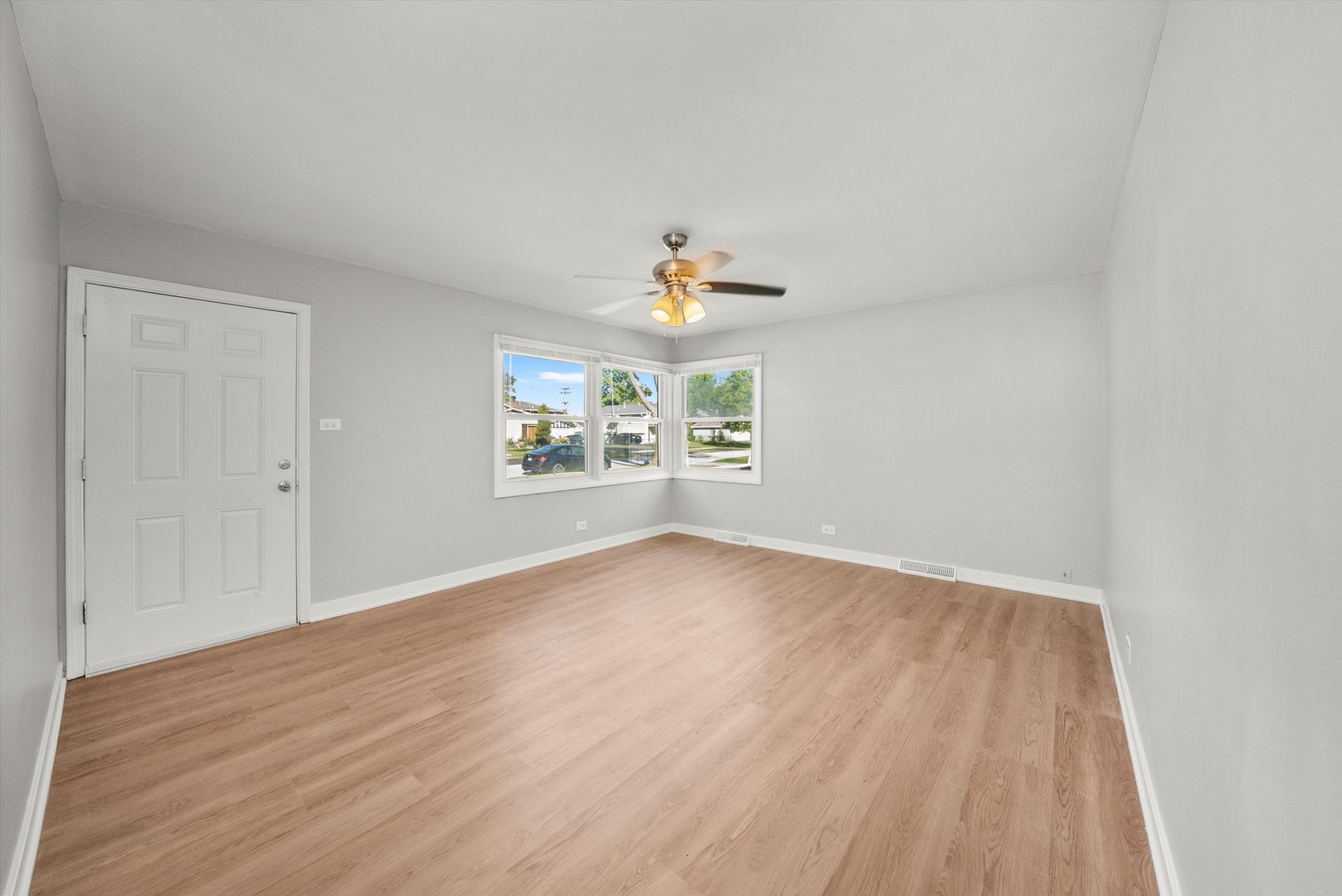 16333 Winchester Avenue Markham, IL 60428 - Photo 6 of 23