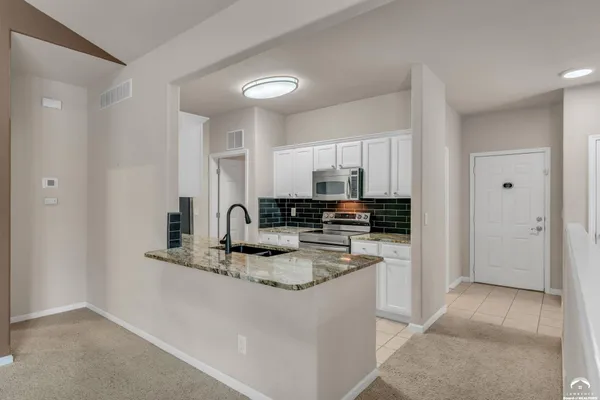 $320,000 | 1423 Legends Circle, Lawrence, KS 66049