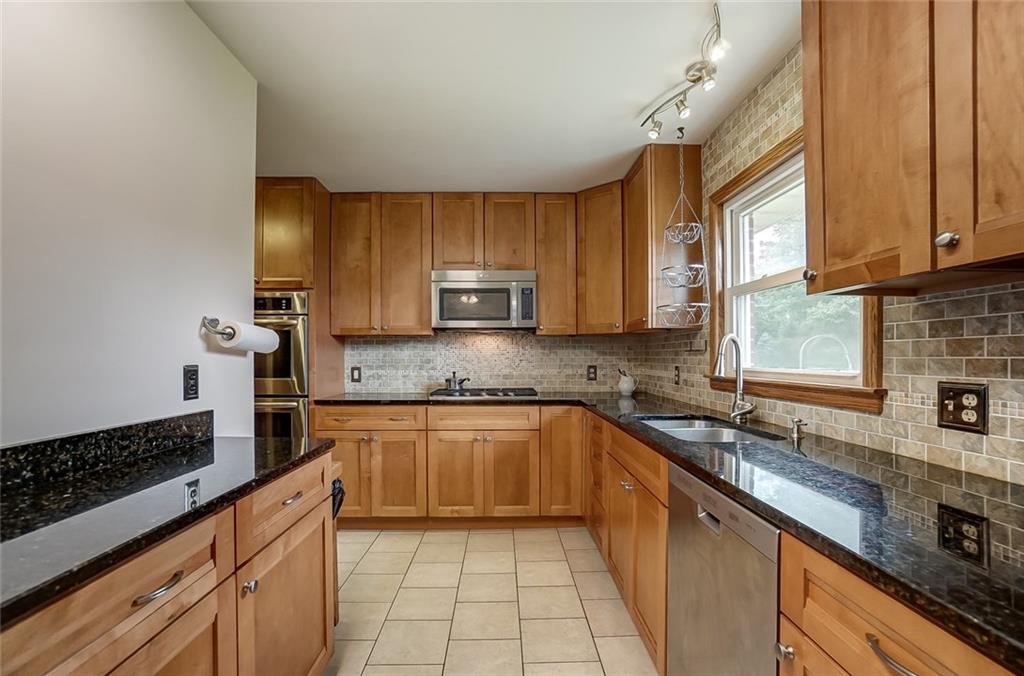 6360 Prairie Road Springfield, OH 45502 - Photo 8 of 33