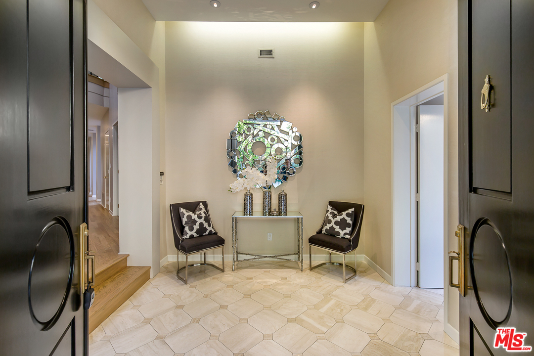 1265 Chateau Road Pasadena, CA 91105 - Photo 4 of 25