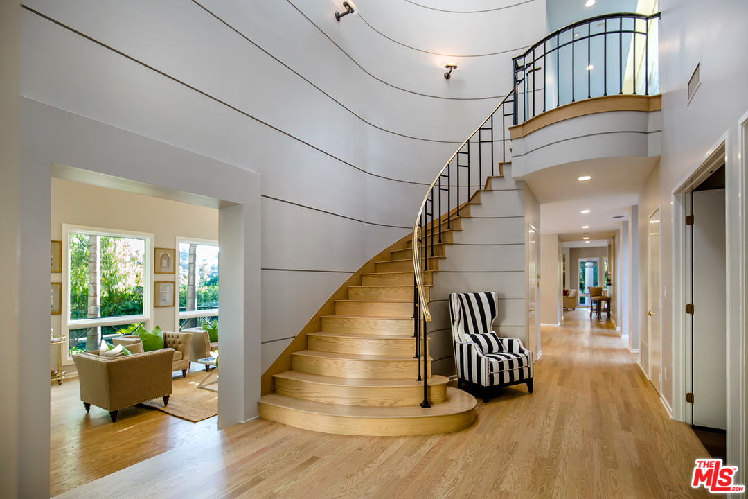 1265 Chateau Road Pasadena, CA 91105 - Photo 5 of 25