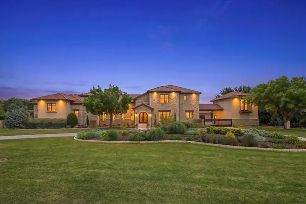 $3,590,000 | 250 Falcon Ridge, Aledo, TX 76008