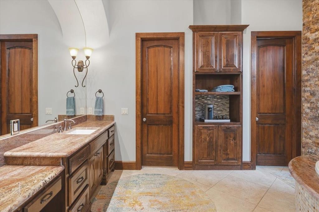 250 Falcon Ridge Aledo, TX 76008 - Photo 19 of 39