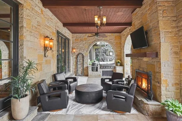 $3,590,000 | 250 Falcon Ridge, Aledo, TX 76008