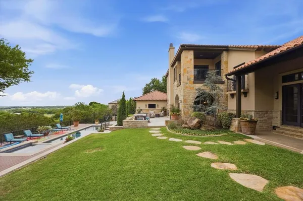 $3,590,000 | 250 Falcon Ridge, Aledo, TX 76008