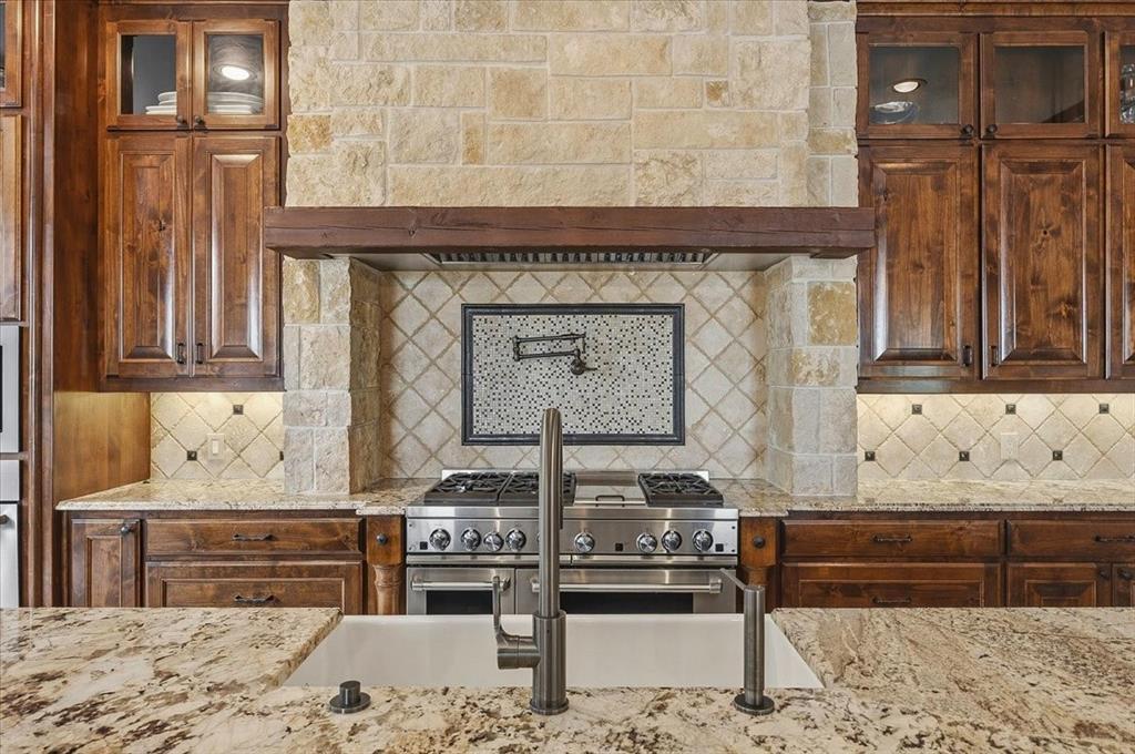 250 Falcon Ridge Aledo, TX 76008 - Photo 9 of 39