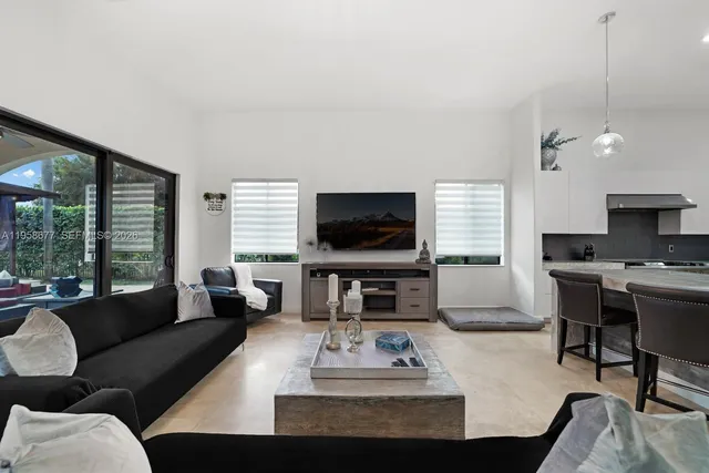 $2,000,000 | 19339 Southwest 80th Court, Cutler Bay, FL 33157