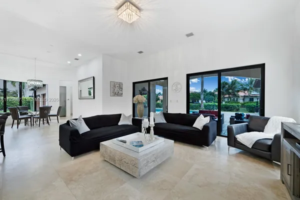 a view of entryway with a front door