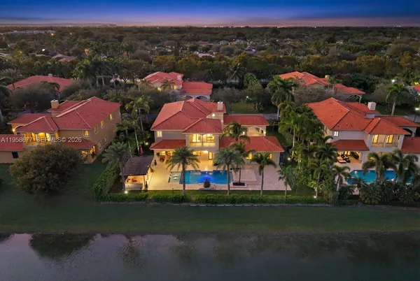 $2,000,000 | 19339 Southwest 80th Court, Cutler Bay, FL 33157