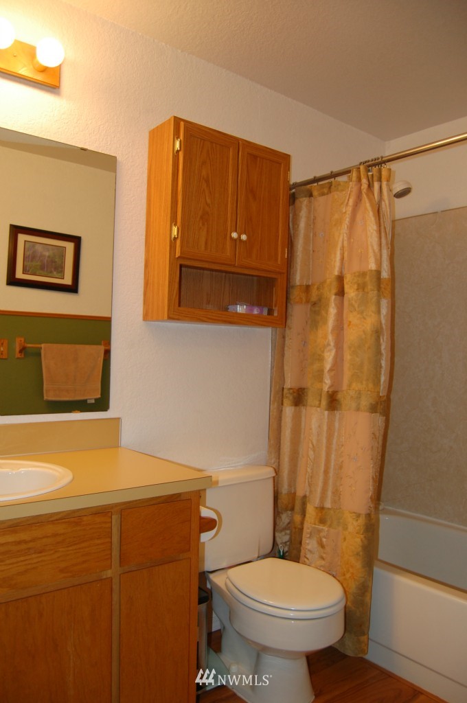 1704 170th Place Southeast Bothell, WA 98012 - Photo 8 of 12