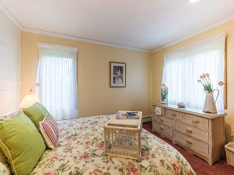 20 Shelldrake Road South Kingstown, RI 02879 - Photo 12 of 25 Bedroom.