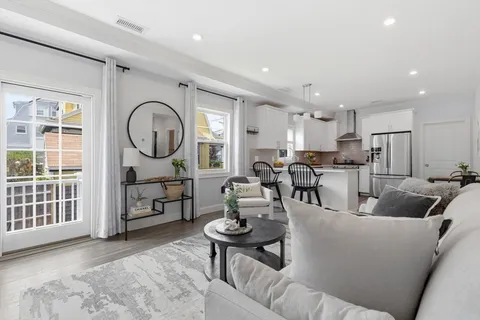 $675,000 | 73 Bartlett Road, Unit 1, Winthrop, MA 02152