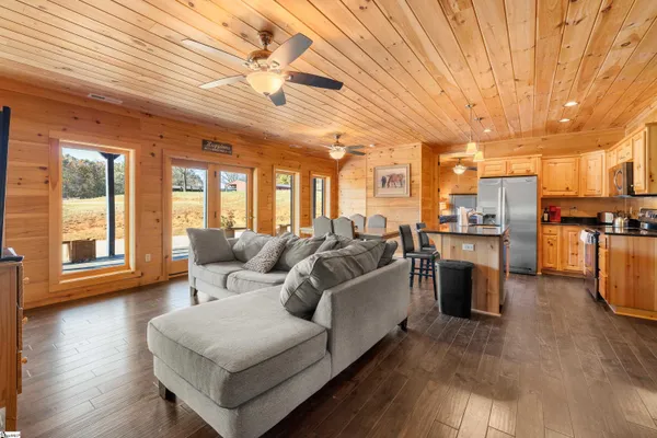 $2,500,000 | 1642 Smith Waldrop Road, Columbus, NC 28722