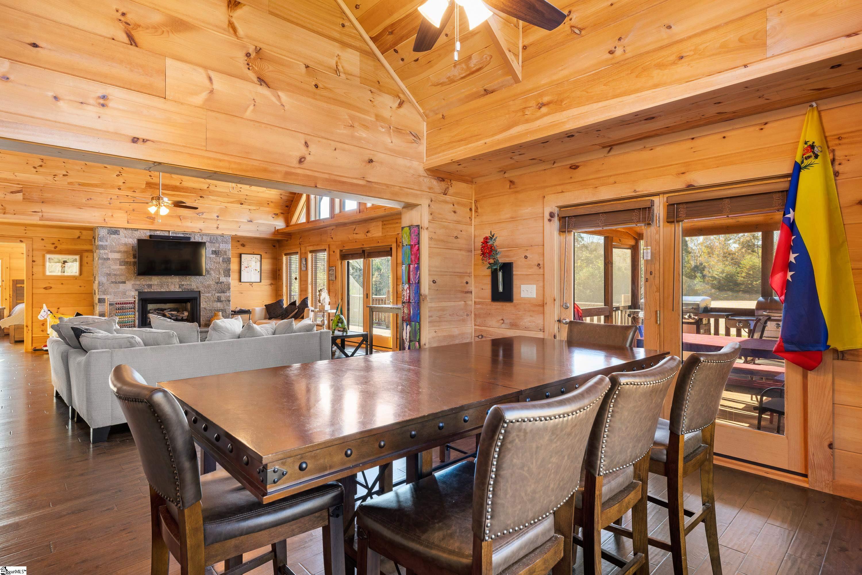 1642 Smith Waldrop Road Columbus, NC 28722 - Photo 2 of 33