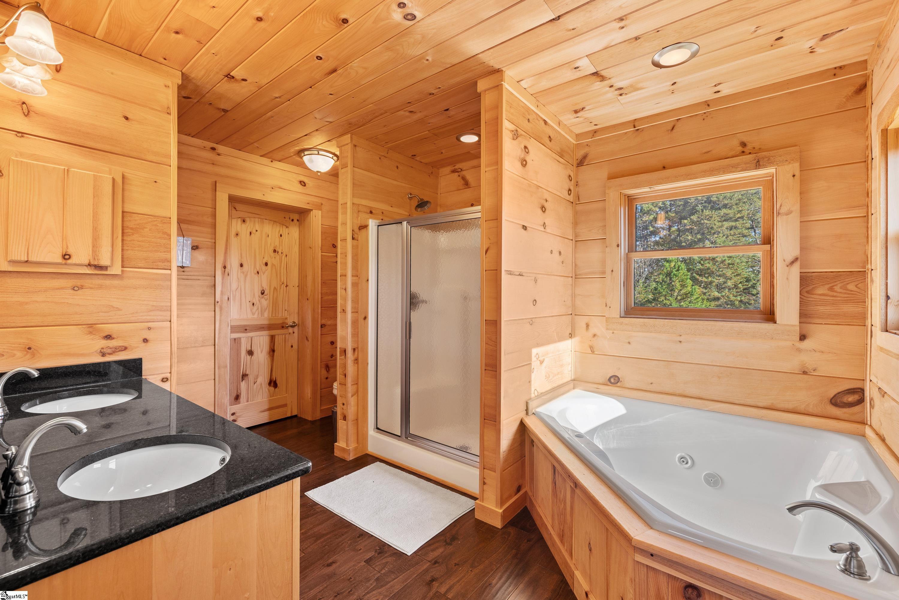 1642 Smith Waldrop Road Columbus, NC 28722 - Photo 4 of 33