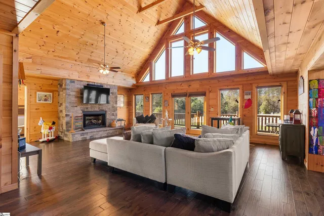 $2,500,000 | 1642 Smith Waldrop Road, Columbus, NC 28722