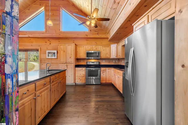 $2,500,000 | 1642 Smith Waldrop Road, Columbus, NC 28722