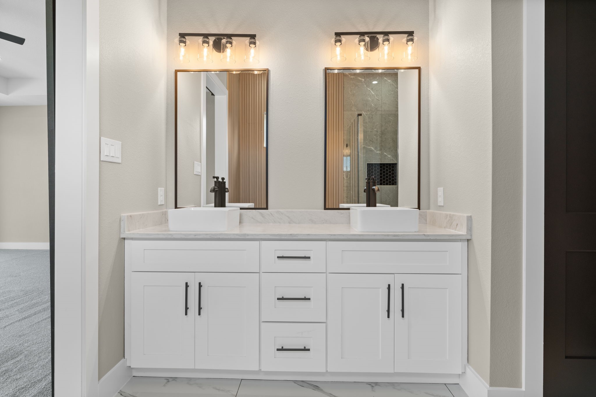 4931 Rue Street Houston, TX 77033 - Photo 17 of 19 Pictures are from previous development by builder located at 5002 Sunbeam Street, Houston, TX. Selections are subject to change.