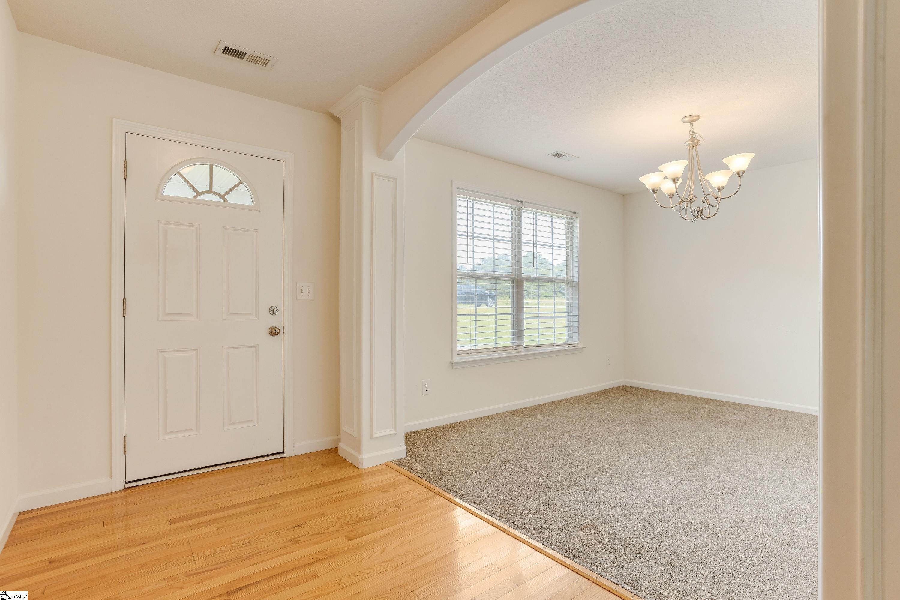 485 Hipps Road Simpsonville, SC 29680 - Photo 7 of 36