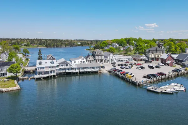 $1,495,000 | 15 Main Street, Vinalhaven, ME 04863